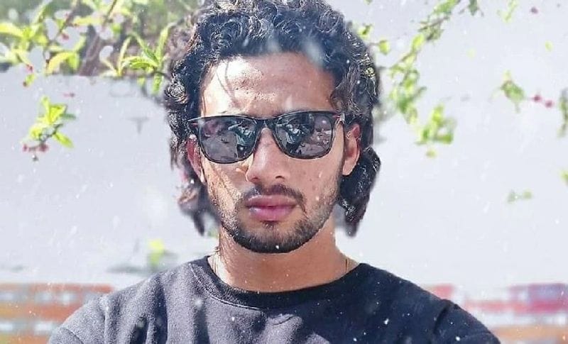 बता दें क कामेश ना सिर्फ एक स्टेट लेवल का बॉक्सर था, बल्कि वह एक उभरता हुआ मॉडल और एक्टर भी था। वह कई कंपनियों के लिए मॉडलिंग भी कर चुका था।
