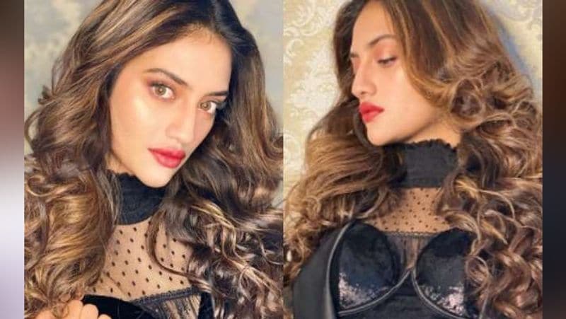 সংবাদমাধ্যম সূত্রের খবর, নিজের বালিগঞ্জের ফ্ল্যাটেই থাকেন নুসরত জাহান। সেখানেই শ্রাবন্তী চট্টোপাধ্যায় ও তনুশ্রী চক্রবর্তীর সঙ্গে আড্ডায় মজেঅভিনেত্রী।