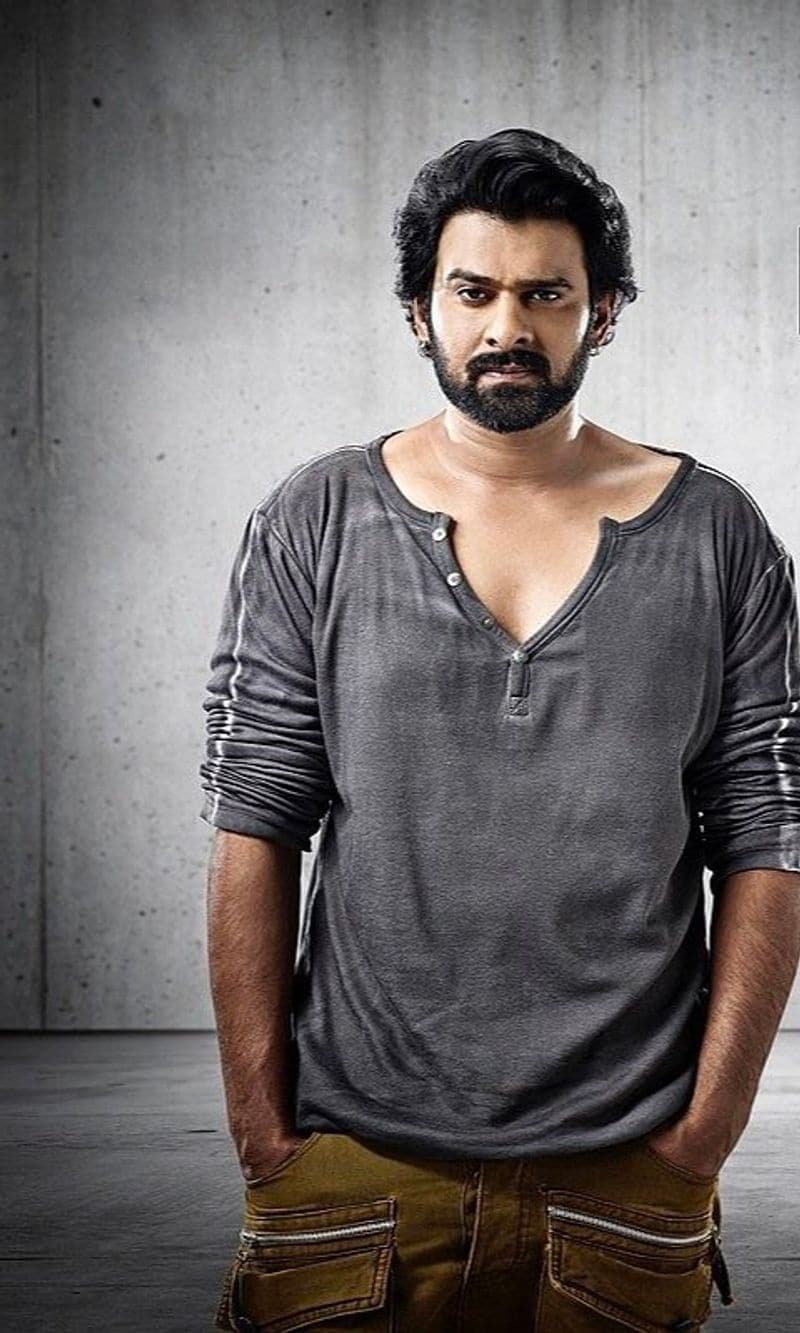 దీంతోపాటు `ఆదిపురుష్` అనే రామాయణం ఆధారంగా మరో సినిమా చేస్తున్నారు ప్రభాస్. ఓం రౌత్ దర్శకత్వం వహిస్తుండగా, సీత పాత్రలో కృతి సనన్, రావణుడిగా సైఫ్ అలీ ఖాన్ నటిస్తున్నారు. ఇది వచ్చే ఏడాది ఆడియెన్స్ ముందుకొస్తుంది. ఇందులో రాముడిగా ప్రభాస్ కనిపించనున్నారు. అలాగే నాగ్ అశ్విన్తో ఓ సైన్స్ ఫిక్షన్ చేయబోతున్నారు ప్రభాస్. ఈ చిత్రాల తర్వాత ప్రశాంత్ నీల్తో మరో సినిమా ఉంటుందని టాక్. అదే సమయంలో `వార్` సీక్వెల్ కూడా చేయబోతున్నారనే ప్రచారం జరుగుతుంది.