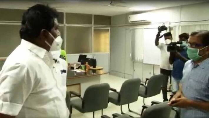 Minister moorthy sudden inspection and warns staff who are all came work late Minister moorthy sudden inspection and warns staff who are all came work late