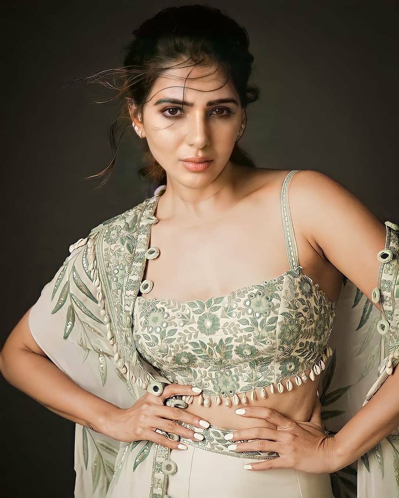 సమంత మ్యారేజ్ తర్వాత రెట్టింపు ఉత్సాహంతో సినిమాలు చేస్తుంది. ఓ వైపు వెబ్ సిరీస్లు, మరోవైపు సినిమాలతో ఫుల్ బిజీగా ఉంది.