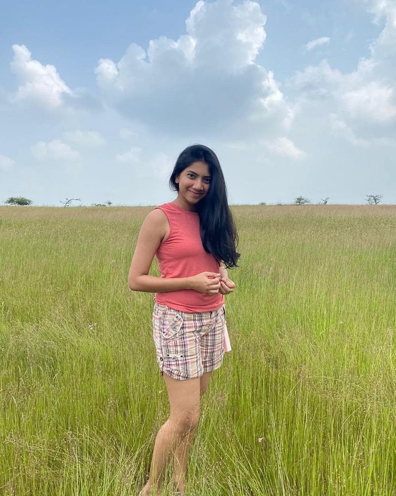 హీరోయిన్ సాయిపల్లవి చెల్లెలు పూజా కన్నర్ ఇన్స్టాగ్రామ్ ఫోటోలు (@Poojakannan_97)