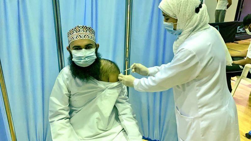 covid vaccination campaign continues in Oman