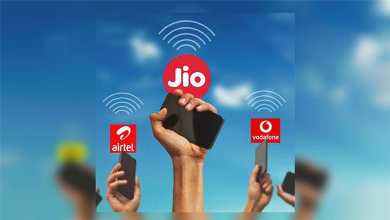 రిలయన్స్ జియో 4జి నెట్వర్క్ స్పీడ్ స్వల్పంగా పెరిగింది, అయితే ఇది దాని సమీప పోటీదారి వోడాఫోన్ ఐడియా కంటే మూడు రెట్లు ఎక్కువ. వోడాఫోన్ ఐడియా సగటు డౌన్లోడ్ స్పీడ్ 6.3 ఎమ్బిపిఎస్.