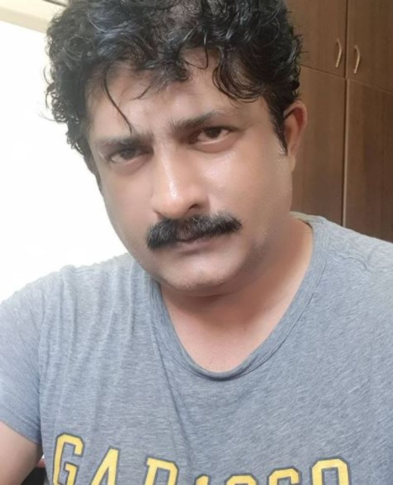 ಸುದೀಪ್ ನಟಿಸಿರುವ ವಿಕ್ರಾಂತ ರೋಣ ಸಿನಿಮಾ ಡಬ್ಬಿಂಗ್ ಮುಗಿಸಿರುವ ರವಿಶಂಕರ್ ಗೌಡ ಥ್ರಿಲ್ ಆಗಿದ್ದಾರೆ.