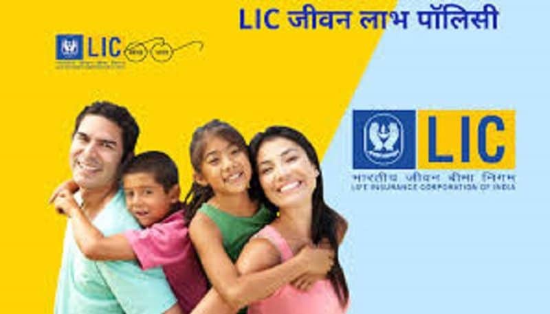 మోసగాళ్ల నుంచి జాగ్రత్తగా ఉండాలిని కోరింది. ఎల్ఐసీ అధికారులు ఫోన్ కాల్ చేసి పాలసీ నెంబర్లు, పాన్ నెంబర్లు, నామినీ వివరాలు అడగరు అని స్పష్టం చేసింది. ఇలాంటి కాల్స్ పట్ల జాగ్రత్తగా ఉండాలని తెలిపింది. ఏదైనా అనుమానిత కాల్స్ లేదా అనుమానాస్పద మెయిల్స్ వస్తే.. spuriouscalls@licindia.comకు తెలియజేయాలని తెలిపింది. కంపెనీ కాల్ సెంటర్ నెంబర్లు కూడా అందుబాటులో ఉంచింది. 022-6827 6827 నెంబర్కు కాల్ చేయొచ్చు. సందేహాలను పరిష్కరించుకోవచ్చు.
