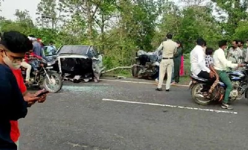 पुलिस की शुरूआती जांच में सामने आया है कि सौंसर के रहने वाले सचिन जायसवाल अपने परिवार के साथ रामाकोना में एक शादी समारोह में शामिल होकर वापस अपने घर लौट रहे थे। कार को सचिन ही चला रहे थे, घर पहुंचने में रात ना हो इसलिए कार स्पीड में थी।