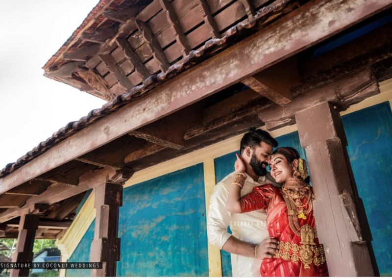 ദുര്ഗാ കൃഷ്ണയും അര്ജുൻ രവീന്ദ്രനും വിവാഹ ഫോട്ടോകള് ഷെയര് ചെയ്തിരുന്നു.