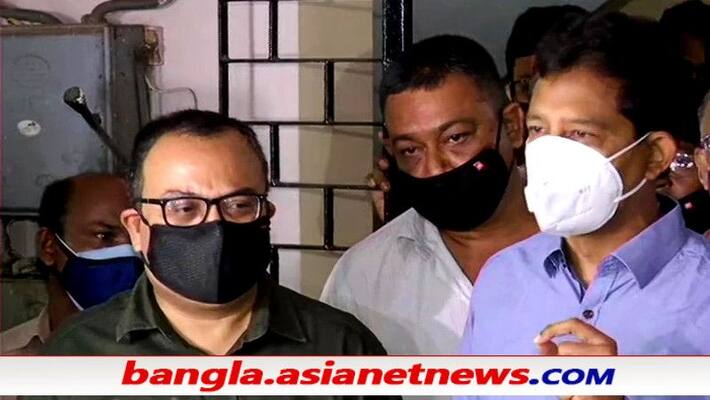 BJP leader Rajib Banerjee meets TMC's state secretary Kunal Ghosh ALB BJP leader Rajib Banerjee meets TMC's state secretary Kunal Ghosh ALB