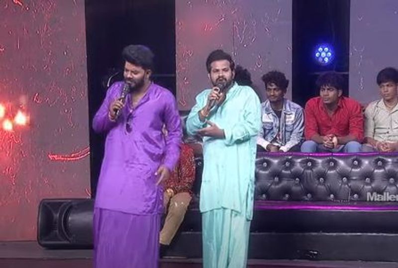 `ఢీ` డాన్స్ షో ప్రోమో ఇప్పుడు నెట్టింట వైరల్ అవుతుంది. ఇందులో డాన్సర్ల కంటే సుడిగాలి సుధీర్, రష్మీల మధ్య సన్నివేశాలే హైలైట్గా నిలిచాయి.