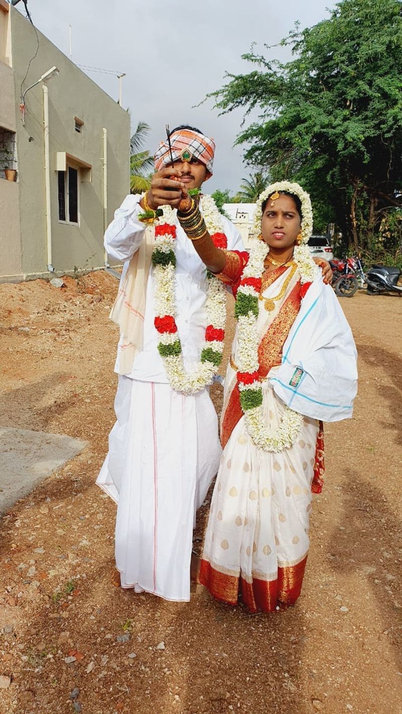 ಸಿದ್ದಾಪುರ ಗ್ರಾಮದ ಸೌಮ್ಯ ಅವರನ್ನ ವರಿಸಿದ ದಾವಣಗೆರೆಯ ಪರಶುರಾಮ 