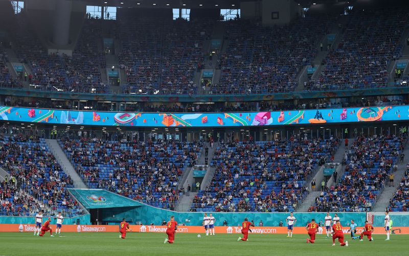 Belgium routs Russia
In the final game of the day, Belgium was up against Russia at the Saint-Petersburg Stadium. Tensions were high even before the match started, as the Russian crowd booed the Belgian players while they took the knee against racism, while the Russian players decided against it.