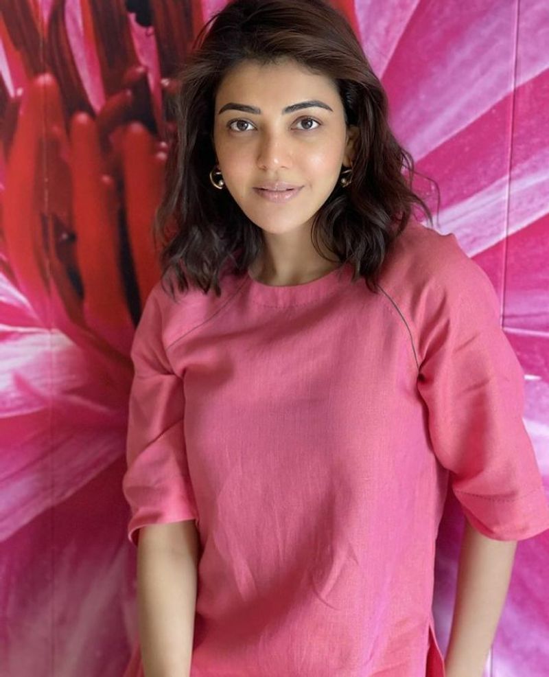 సినిమాల విషయంలోనూ దూసుకుపోతుంది. ప్రస్తుతం ఈ అమ్మడు పెళ్లికి ముందు ఒప్పుకున్న కమిట్మెంట్ `ఆచార్య`ని దాదాపు పూర్తి చేసింది. చిరంజీవి సరసన ఇందులో నటిస్తున్న విషయం తెలిసిందే. అటు తమిళంలోనూ ఒప్పుకున్న సినిమాలను పూర్తి చేసేసింది.