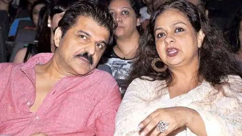बता दें कि राजेश खट्टर ने दो शादियां की हैं। उनकी पहली पत्नी नीलिमा अजीम हैं, जो कि ईशान खट्टर और शाहिद कपूर की मां हैं। राजेश खट्टर ने ईशान की मां नीलिमा अजीम को 2001 में तलाक देकर 2008 में वंदना सजनानी से शादी की थी। राजेश खट्टर शाहिद कपूर के सौतेले पिता जबकि ईशान खट्टर के असली पिता हैं। दरअसल, शाहिद की मां नीलिमा अजीम ने पहली शादी पंकज कपूर से की थी, जिससे उन्हें शाहिद हुए। इसके बाद उन्होंने दूसरी शादी राजेश खट्टर से की, जिससे उन्हें ईशान हुए।