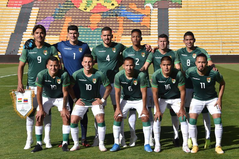 Bolivia (South Zone)
Goalkeepers: Carlos Lampe, Rubén Cordano and Javier Rojas.
Defenders: Diego Bejarano, José Sagredo, Luis Haquin, Adrián Jusino, Enrique Flores, Óscar Ribera, Jairo Quinteros and Luis René Barboza.
Midfielders: Juan Carlos Arce, Leonel Justiniano, Danny Bejarano, Erwin Saavedra, Diego Wayar, Ramiro Vaca, Roberto Fernández, Erwin Sánchez, Boris Céspedes and Moisés Villarroel.
Forwards: Marcelo Moreno, Gilbert Álvarez, Rodrigo Ramallo, Henry Vaca, Jaume Cuéllar and Jeyson Chura.