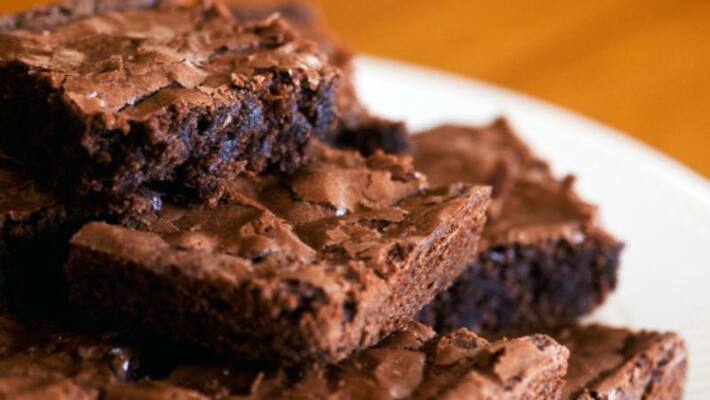 Late night NCB raid in mumbai malad bakery seizes cannabis-based brownies Late night NCB raid in mumbai malad bakery seizes cannabis-based brownies