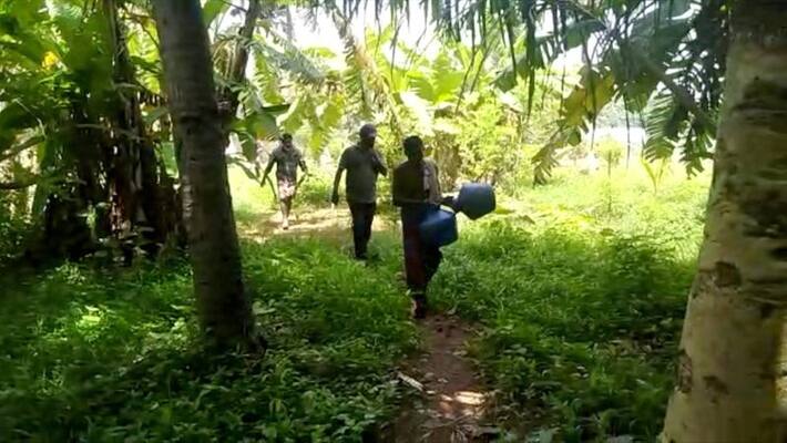 Young man arrested for selling vat under the guise of selling drinking water Young man arrested for selling vat under the guise of selling drinking water