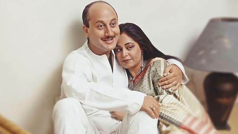 Did you know Kirron Kher divorced first husband to marry Anupam Kher?-SYT