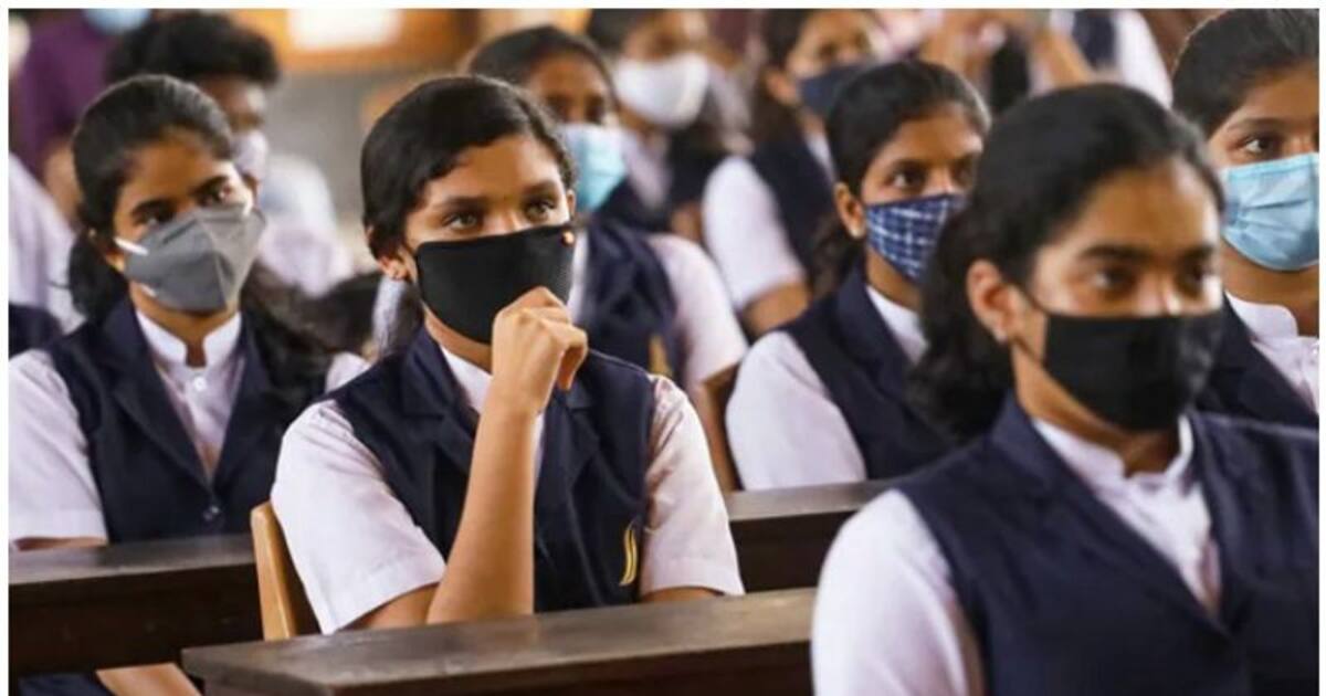 10, 12-ம் வகுப்புகளுக்கு பொதுத்தேர்வு எப்போது ? தேதிகள் அறிவிப்பு..!