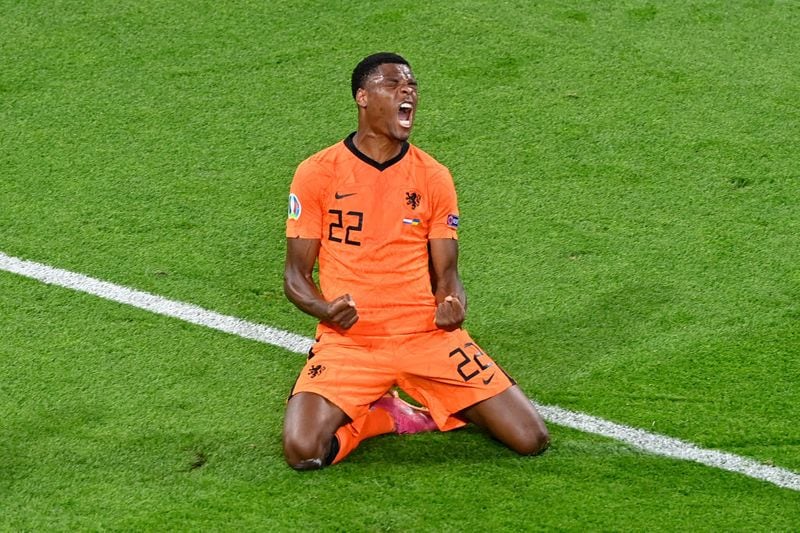 Georginio Wijnaldum opened the scoring for the Netherlands in the 52nd minute, followed by Wout Weghorst six minutes later. Nevertheless, Ukraine bounced back, with Andriy Yarmolenko's 75th-minute strike, while Roman Yaremchuk followed it up four minutes later. Anyway, Denzel Dumfries scored the winner in the 85th minute.