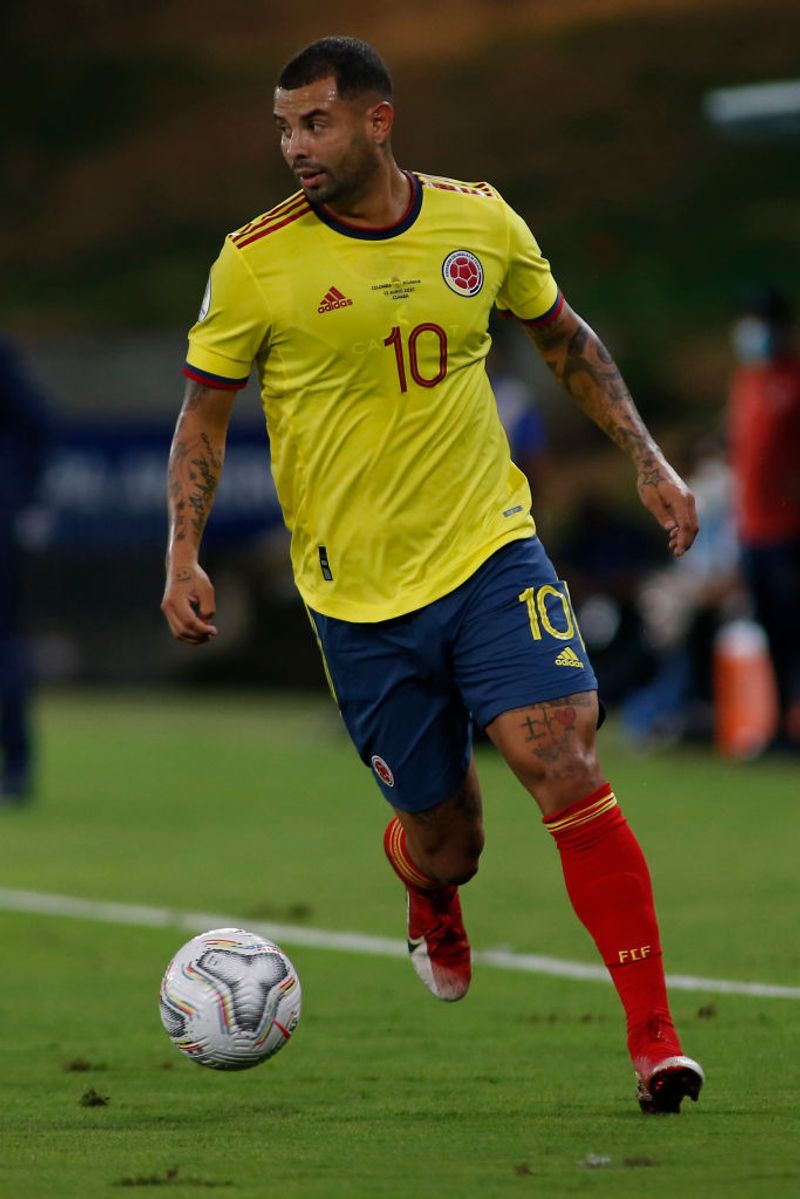 Colombia struggles past Ecuador
In the second game of the opening day, Colombia took on Ecuador at the Arena Pantanal in Cuiaba. It was an intense game right from the start, with both sides pressing hard. However, Edwin Cardona scored the opener in the 42nd minute through Miguel Borja's assist. It eventually turned out to be the winner, as none of the sides found the back of the net.