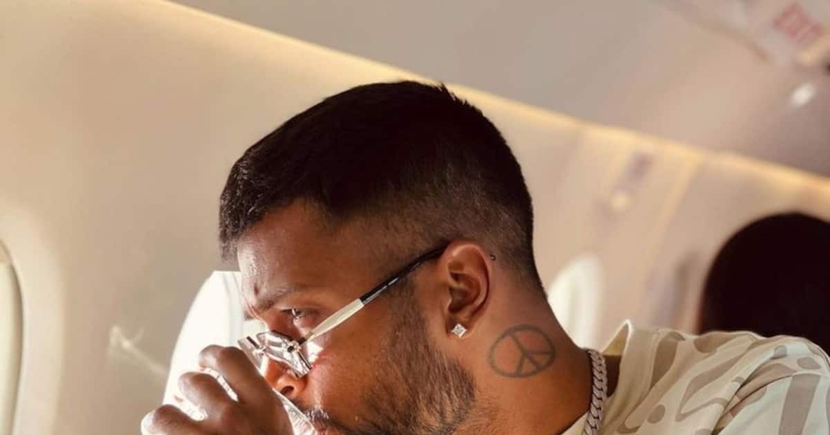 Hardik Pandya Looks Dapper in Dark-Hued Suit! Watch Video of Indian  Cricketer Giving Major High-End Fashion Goals | 👗 LatestLY