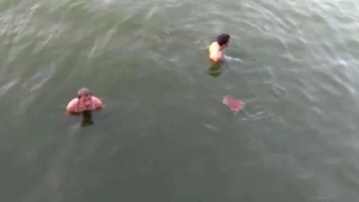 Four hyderabadi teenagers drown in lake at karnataka Four hyderabadi teenagers drown in lake at karnataka