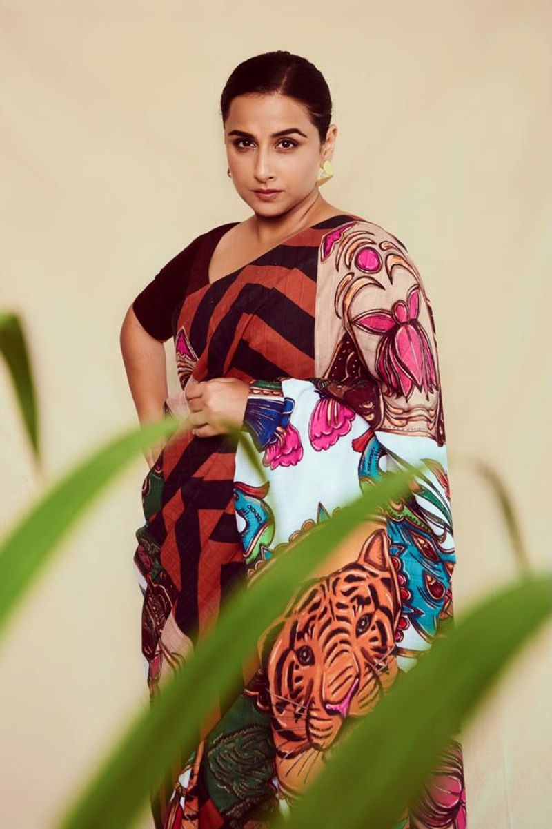 విద్యా బాలన్ గ్లామరస్ ఫోటోలు.