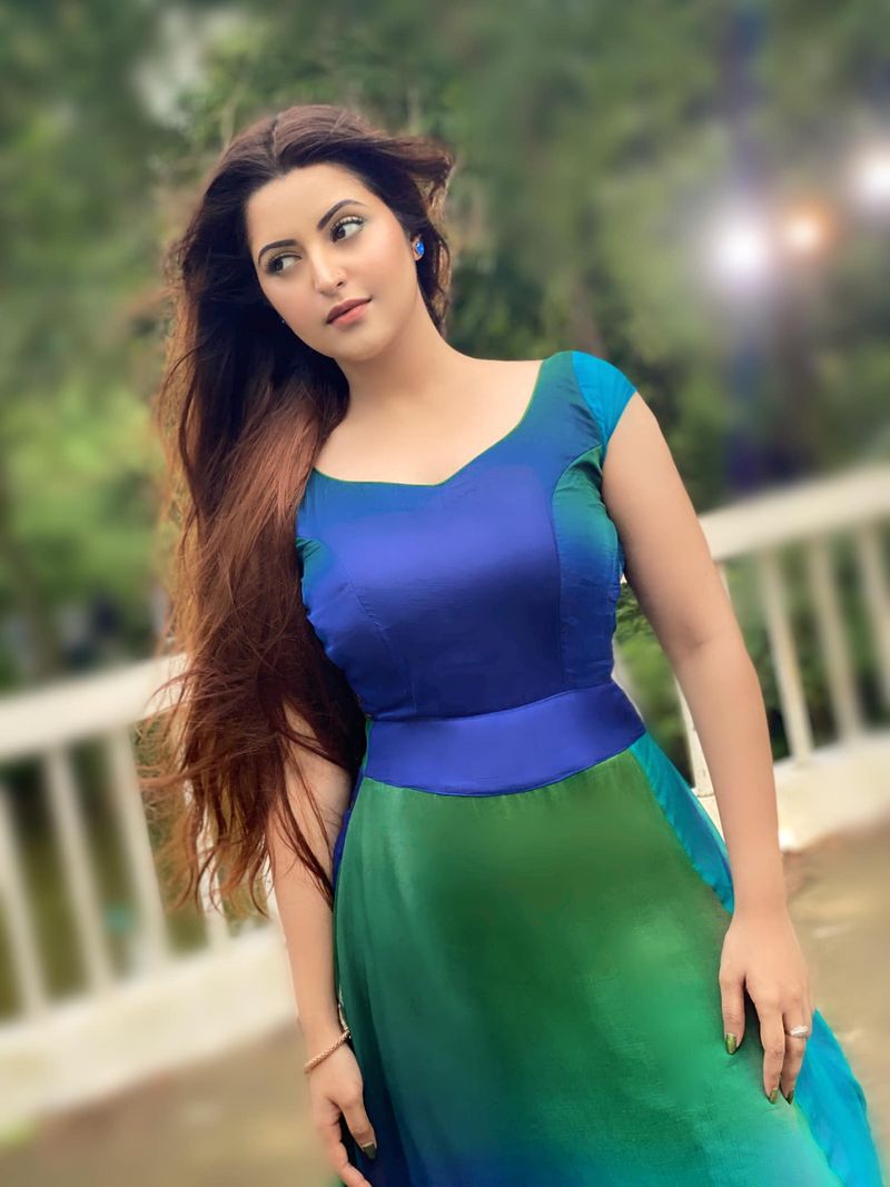 Bangladesi Actress Pori moni made her house like mini bar claims rab Brd