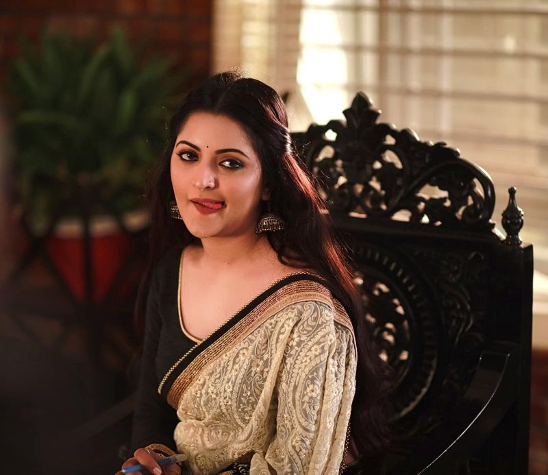 Bangladesi Actress Pori moni made her house like mini bar claims rab Brd