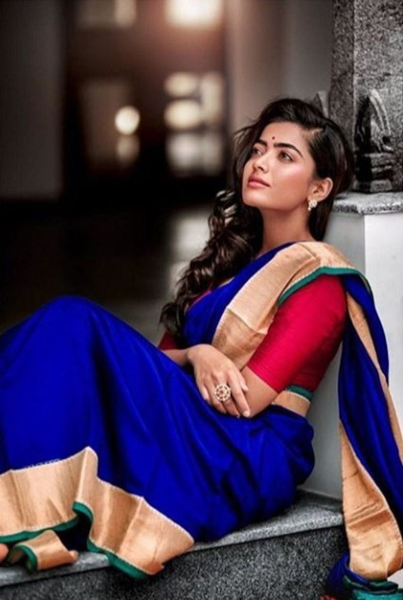 మరోవైపు శర్వానంద్తో `ఆడవాళ్లు మీకు జోహార్లు` చిత్రంలో నటిస్తుంది.