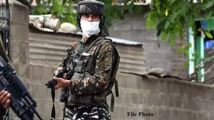 Terrorist behind killing of 3 Kashmir policemen among 3 killed in Sopore encounter-VPN Terrorist behind killing of 3 Kashmir policemen among 3 killed in Sopore encounter-VPN