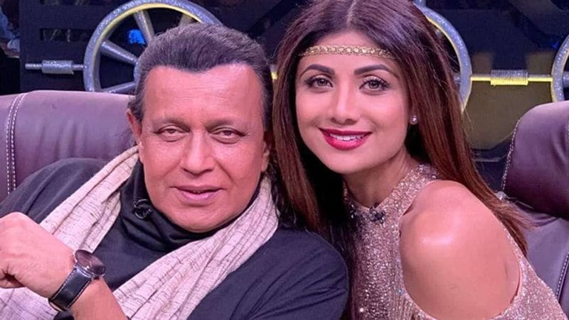 उनका सबसे मुश्किल वक्त 1993 से लेकर 1998 के बीच का था। जब उनकी फिल्में लगातार फ्लॉप हो रही थीं। इस दौरान उनकी एक साथ 33 फिल्में फ्लॉप हुईं थी।