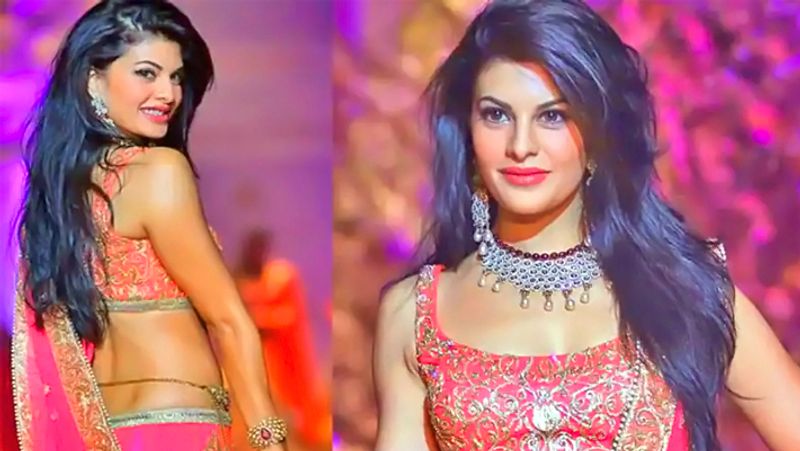 When Jacqueline Fernandez was asked makeup or sex? Here's what she said-SYT