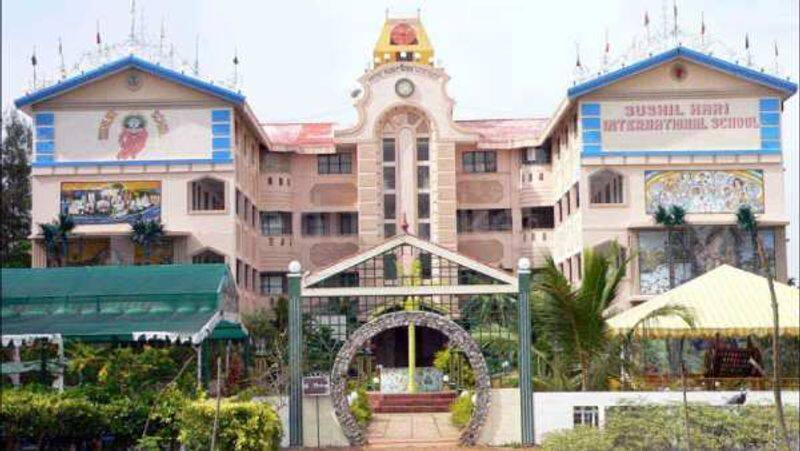 sexual abuse case child welfare committee recommend siva shankar baba school close