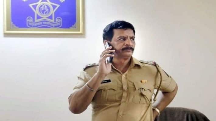 Antilia case: NIA raid at former Mumbai Police encounter specialist Pradeep Sharma house kpa Antilia case: NIA raid at former Mumbai Police encounter specialist Pradeep Sharma house kpa