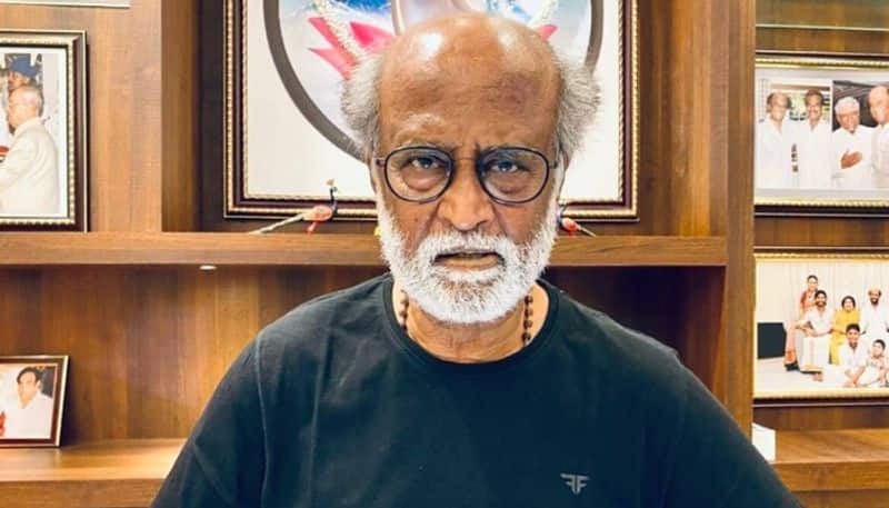 Is Rajinikanth consulting with makkal manram delegates about returning to politics