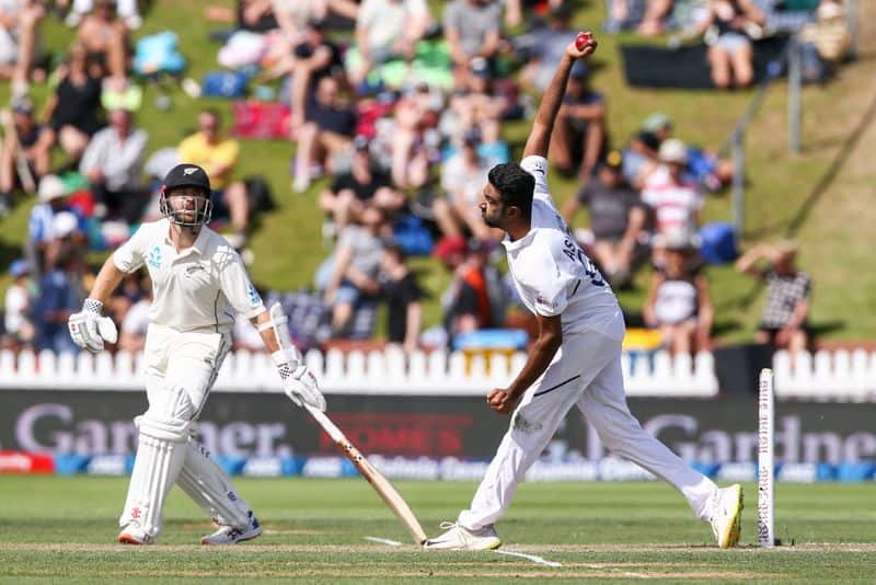 India vs New Zealand, IND vs NZ 2021-22, Mumbai Test: Kiwis shot out for lowest total against Indians, Mohammed Siraj-Ravichandran Ashwin claim 3 each-ayh