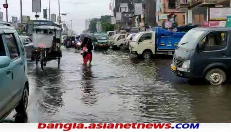  ১৯ তারিখ ভারী থেকে অতি ভারী বৃষ্টি হবে উত্তর বঙ্গের দার্জিলিং,কালিম্পং ও আলিপুরদুয়ারে,দুই দিনাজপুর, মালদা এবং দক্ষিণবঙ্গের মুর্শিদাবাদ, নদিয়া,বীরভূম, বাঁকুড়া পুরুলিয়াতেও। 