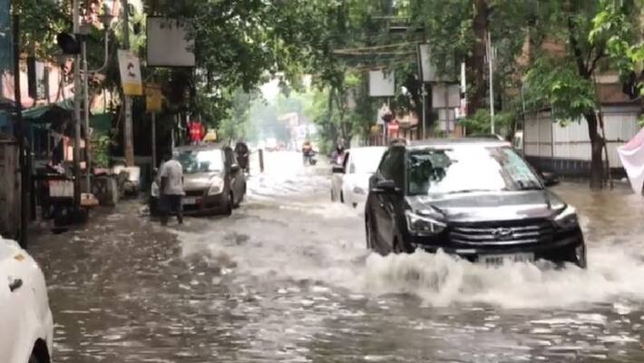 submerged situation has been created all over the city of Kolkata bpsb submerged situation has been created all over the city of Kolkata bpsb