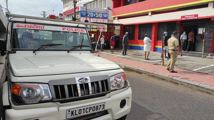 BEVCo demands covid negative or vaccination certificate many wasn't able to buy liquor BEVCo demands covid negative or vaccination certificate many wasn't able to buy liquor