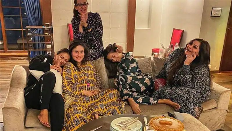 आपको बता दें कि करीना का नया घर उनके अभी वाले घर से ठीक सामने ही है। वे दिन में कई बार पति सैफ के साथ जाकर नए घर में चल रहे काम का जायजा लेती है। नए घर के इंटीरियर का काम काफी हद तक पूरा हो चुका है।