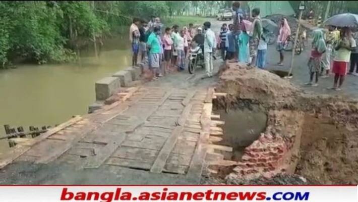 Residents of Burdwan are happy to get a wooden bridge at the initiative of the MLA RTB Residents of Burdwan are happy to get a wooden bridge at the initiative of the MLA RTB