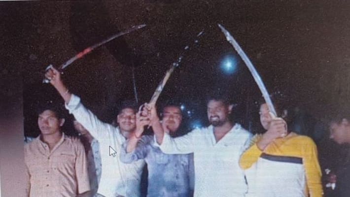 16 young boys arrested in mummidivaram akp 16 young boys arrested in mummidivaram akp