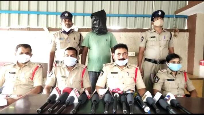 sexual harassment... minor girl suicide attempt at thadepalli sexual harassment... minor girl suicide attempt at thadepalli