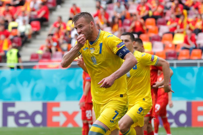 Stats
- Yarmolenko is the first Ukrainian to score in consecutive matches of the Euro/World Cup since 2006 when Andriy Shevchenko did the same.
- Yarmolenko and Yaremchuk are the first pair to score in the opening two games of the competition to date.
- So far, Euro 2020 and 2016 is the joint second edition to have seen most penalties being missed (4), while the most such happened in 2000 (5).