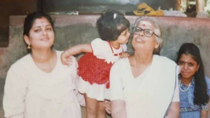 Manjima Mohan share her photo Manjima Mohan share her photo