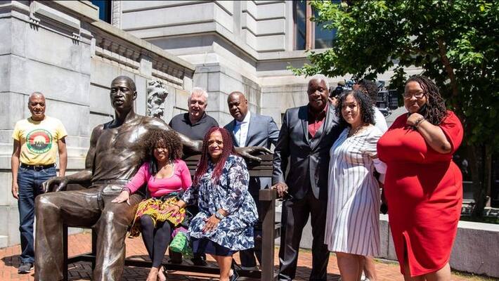 George Floyd statue unveiled in US George Floyd statue unveiled in US