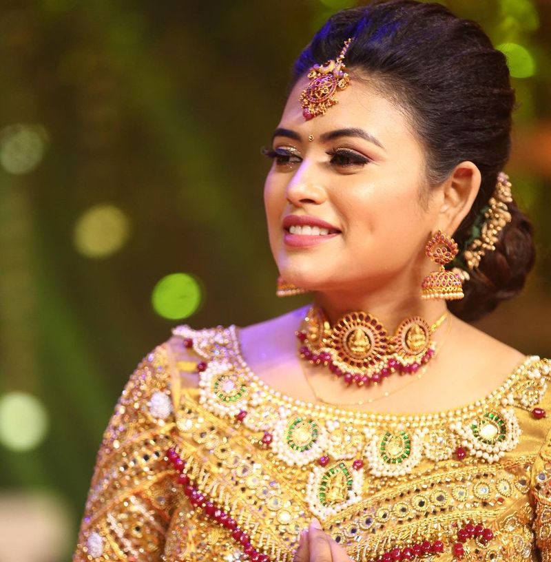 தங்க தாரகையாய் ஜொலிக்கும் ஃபரீனா 