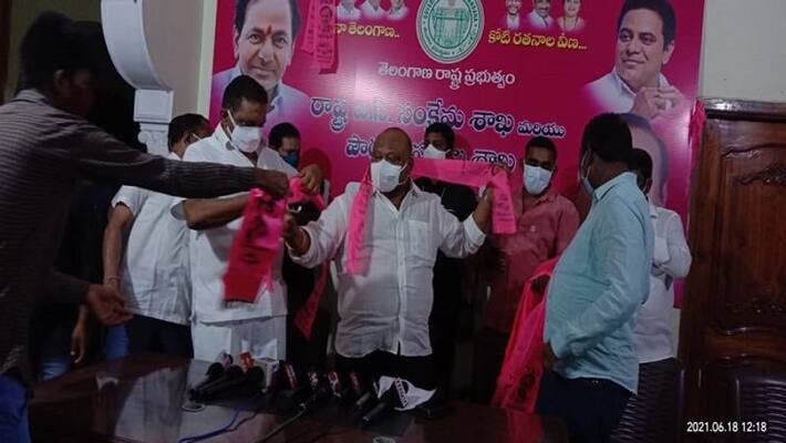 minister gangula kamalakar fires on former minister etela rajender - bsb minister gangula kamalakar fires on former minister etela rajender - bsb